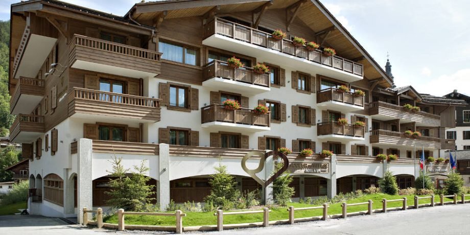 au_coeur_du_village_facade_3